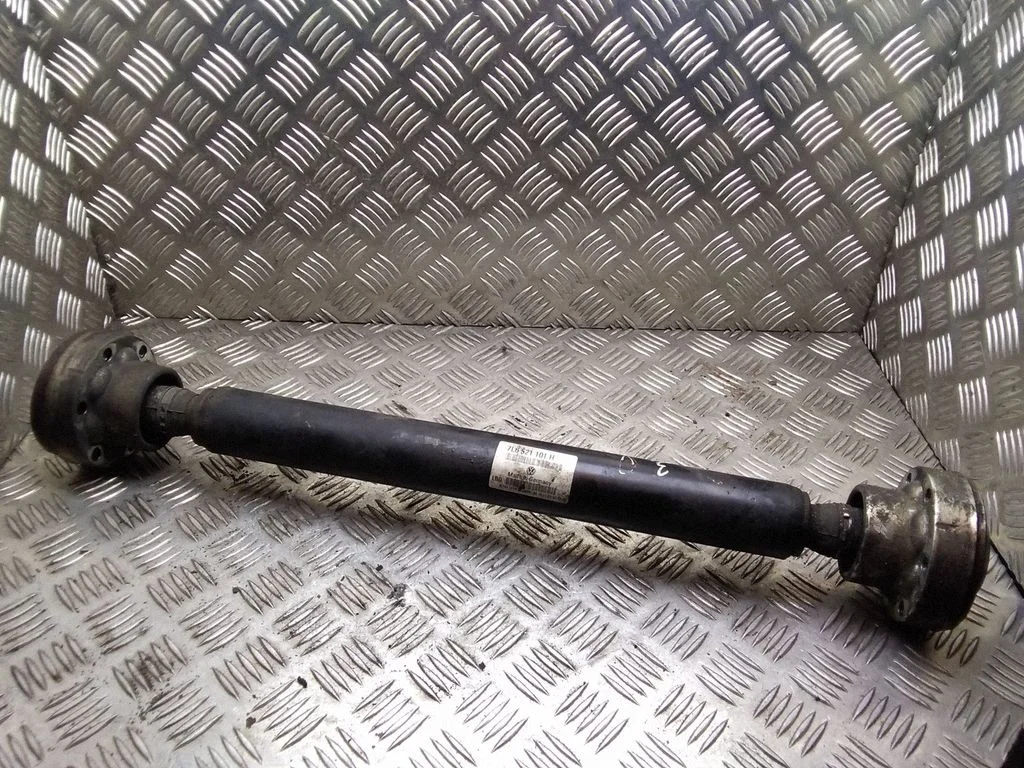 Front prop shaft – Volkswagen Touareg I (2002-2010)