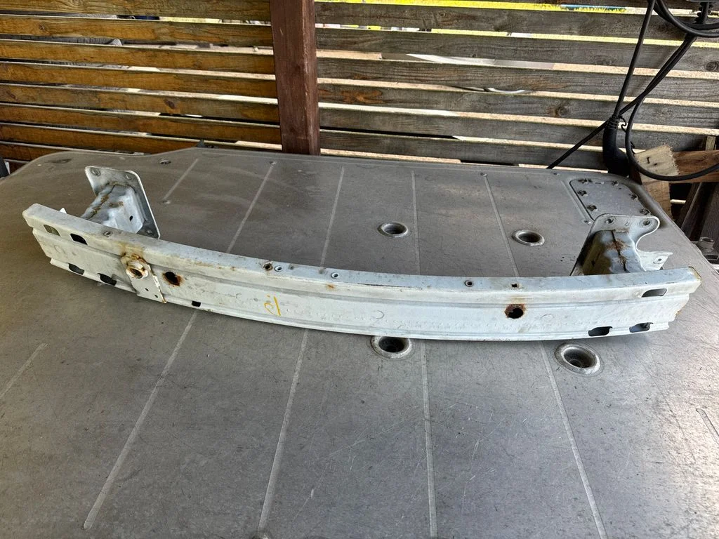 Priekšējā bampera šķērssija 21456480