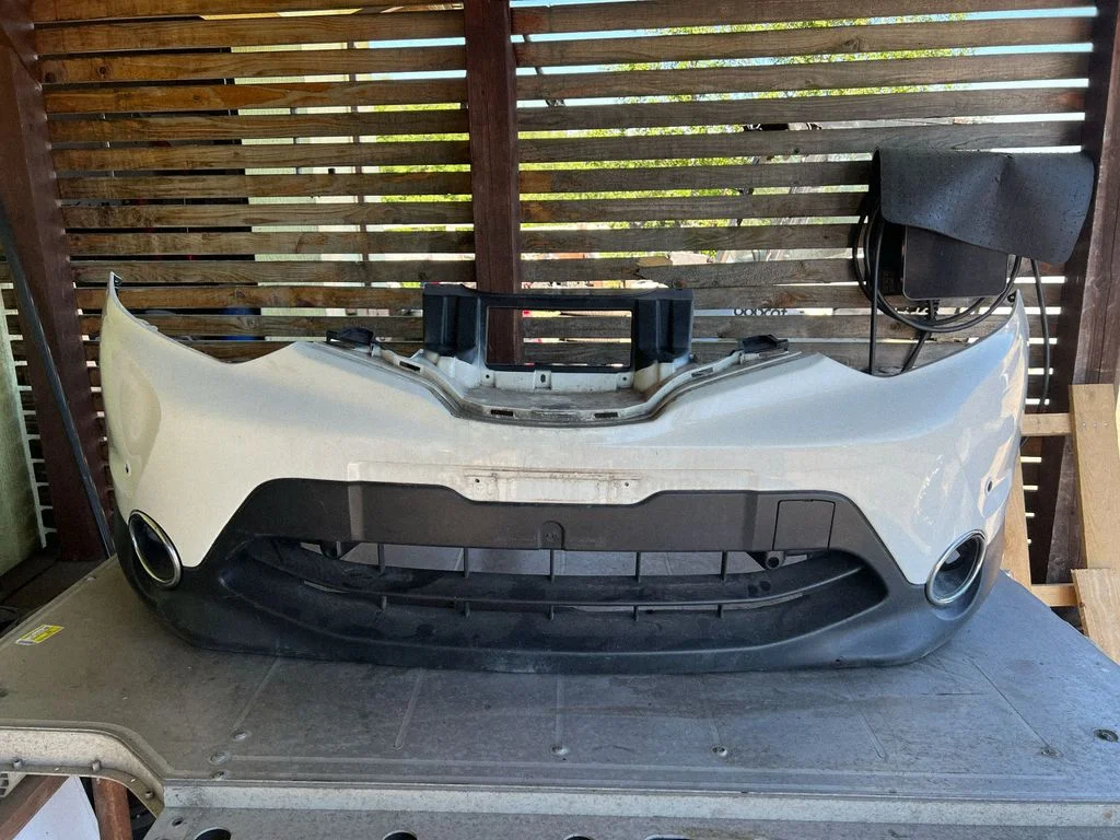 Priekšējais bamperis 620224EA0H