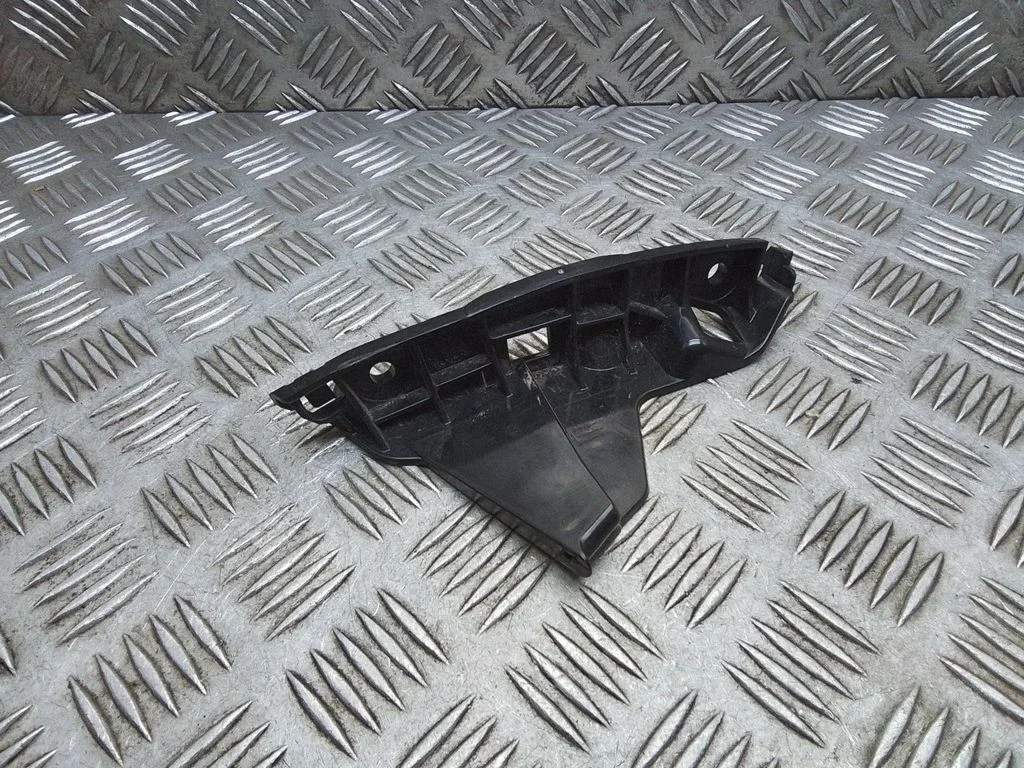 Priekšējā bampera turētājs – Peugeot 208 II (2019-)