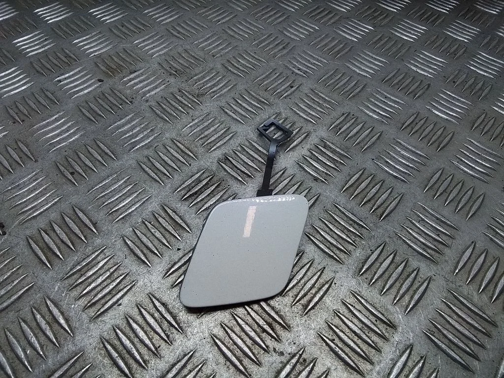 Front tow hook cap/cover – Citroen Jumpy (2016-)