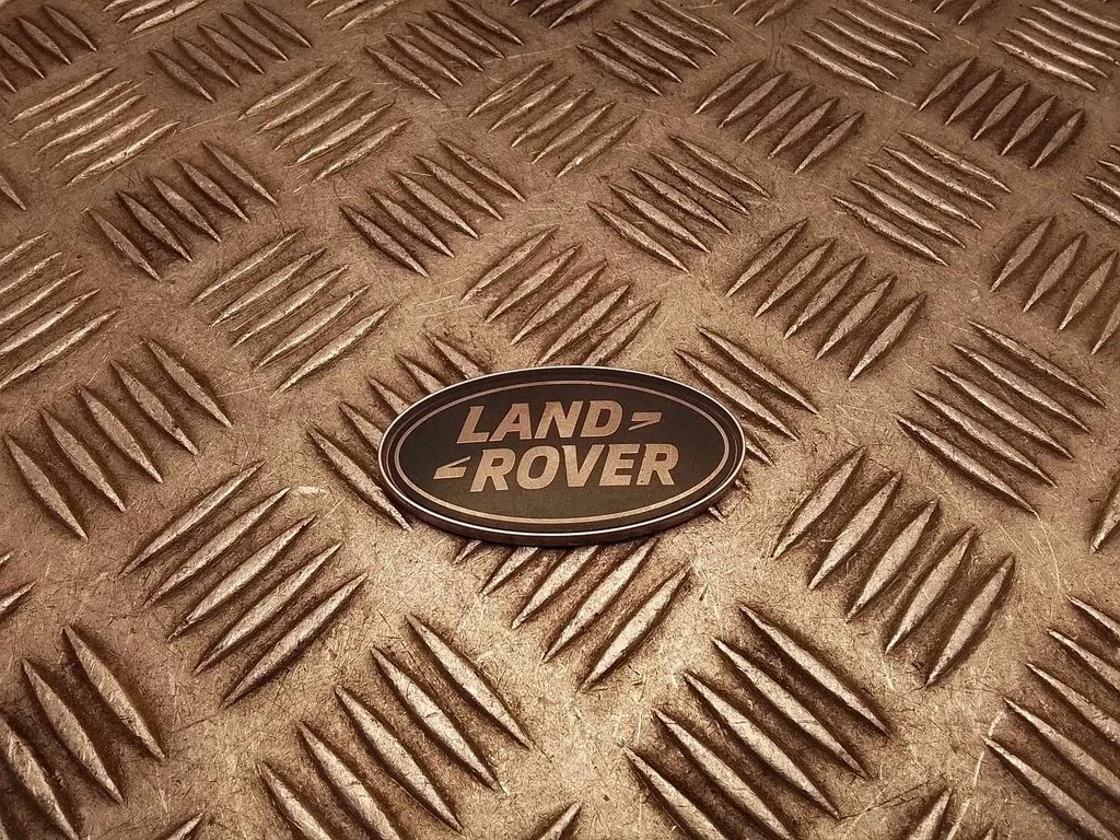 Ražotāja emblēma – Land Rover Discovery Sport (2014-)