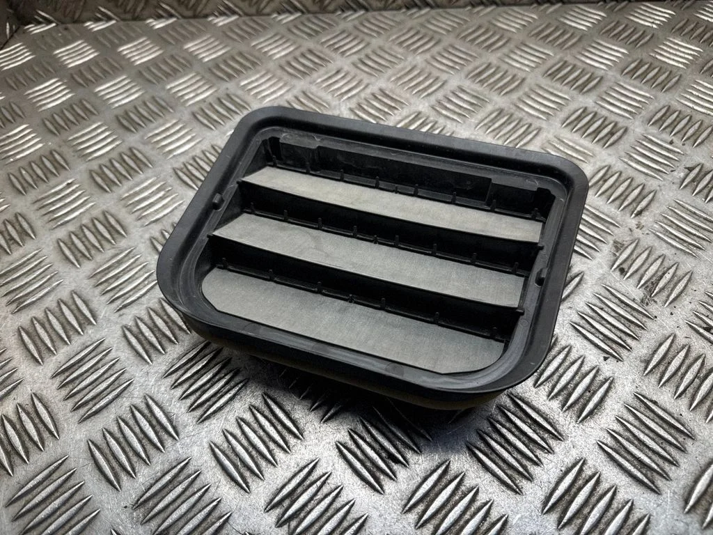 Ventilatsioonirest – Volvo XC90 (2014-)
