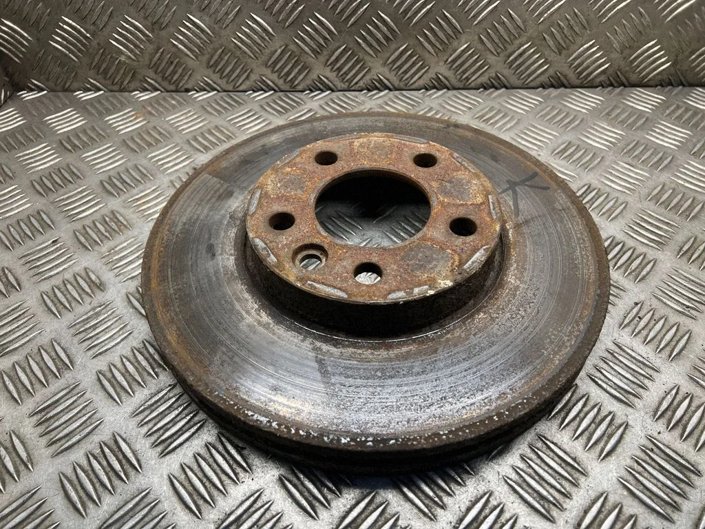 Esimene piduriketas – Volkswagen Transporter - Caravelle T5 (2003-2015)