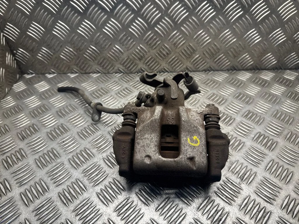 Aizmugurējais bremžu suports – Toyota Auris E180 (2012-2018)