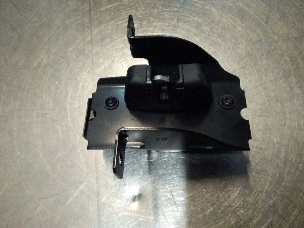 Aizmugurējā stikla slēdzene 9660403680