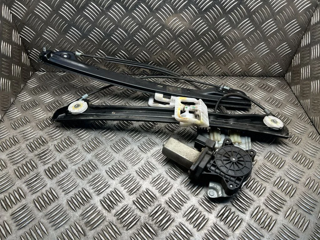Front door window regulator with motor – Mini Cooper Countryman R60 (2011-2016)