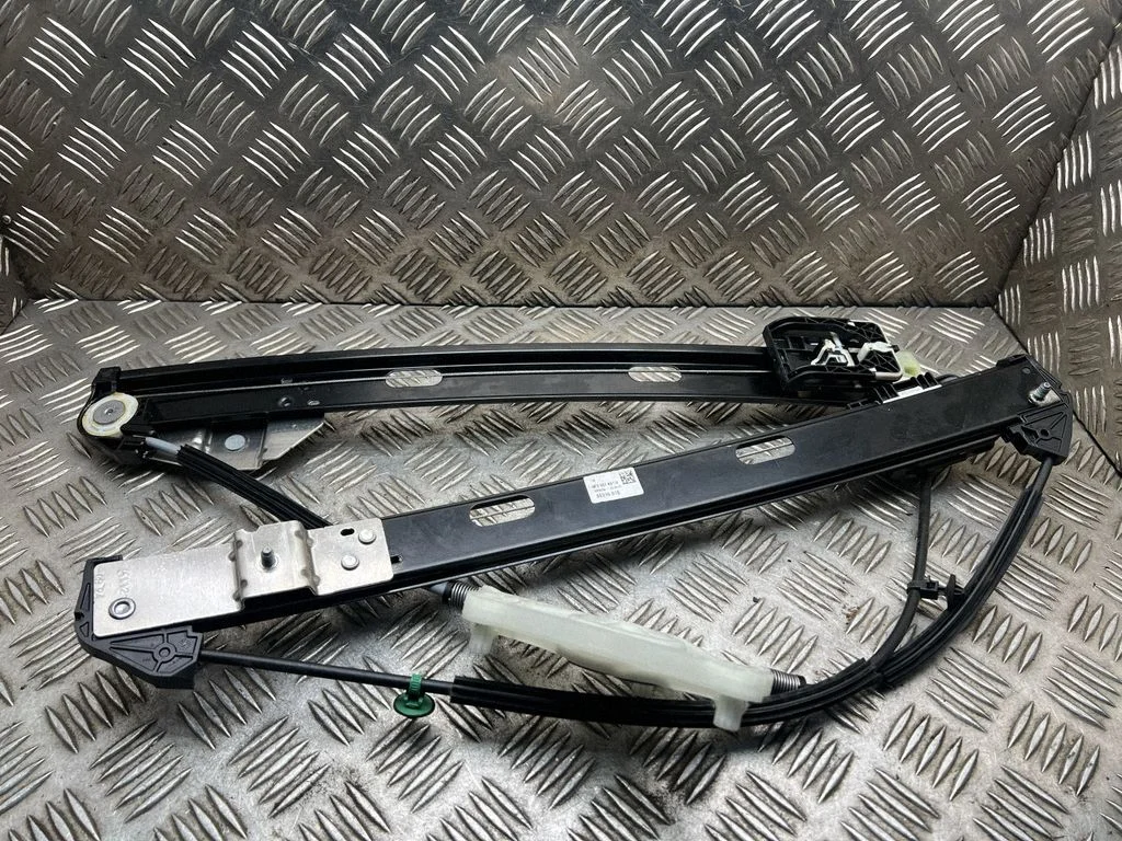 Priekšējā el. loga pacēlāja mehānisms bez motoriņa 6F9837461D