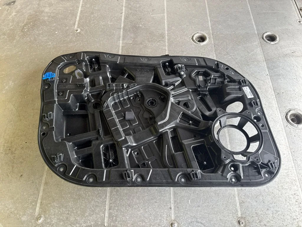 Esiukse aknatõstuk ilma mootorita – Volvo XC90 (2014-)