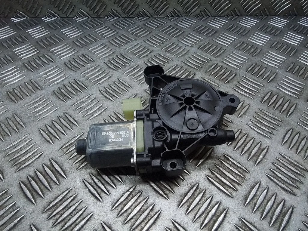 Front door window regulator motor – Skoda Octavia Mk4 (2019-)