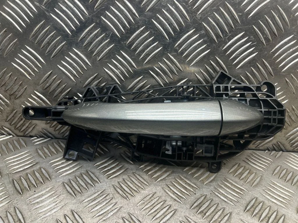 Rear door exterior handle – Opel Astra K (2015-2021)