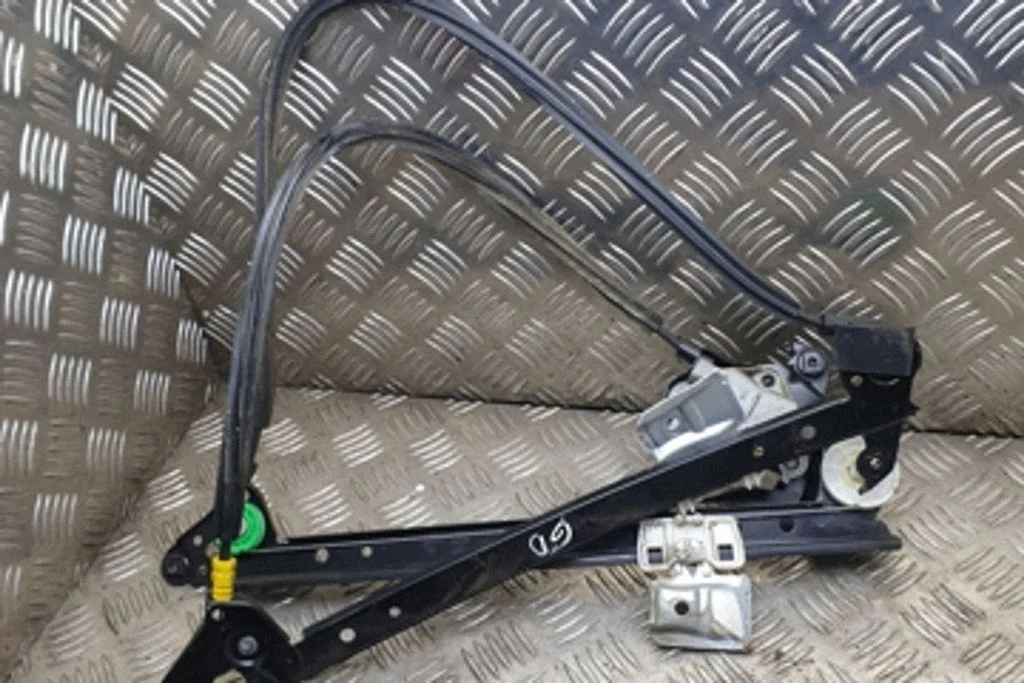 Tagaukse mehaaniline aknatõstuk – Volkswagen Sharan (1996-2000)