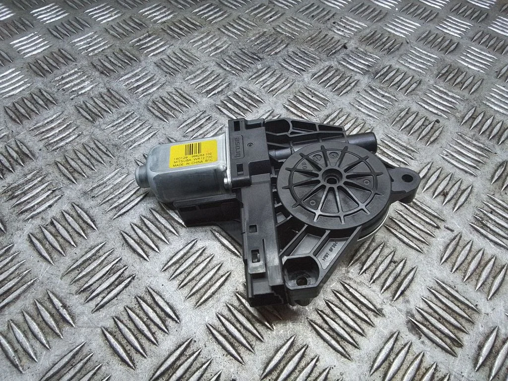 Rear door window regulator motor – Volvo V60 (2013-2018)