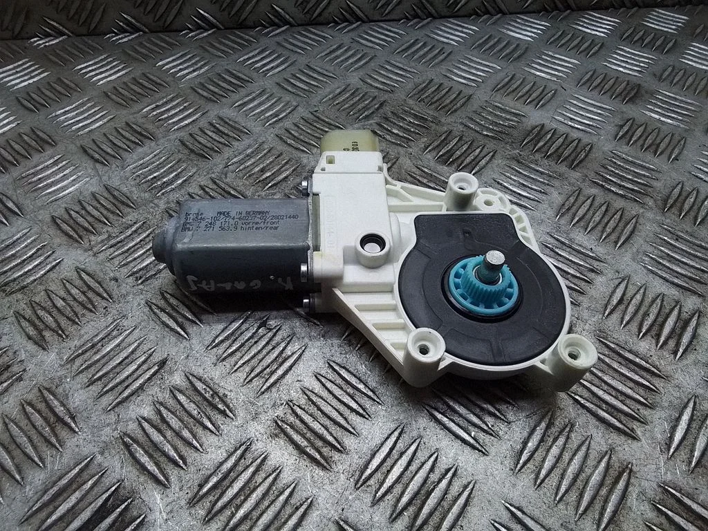 Rear door window regulator motor – BMW 5 Series F10 F11 (2009-2016)