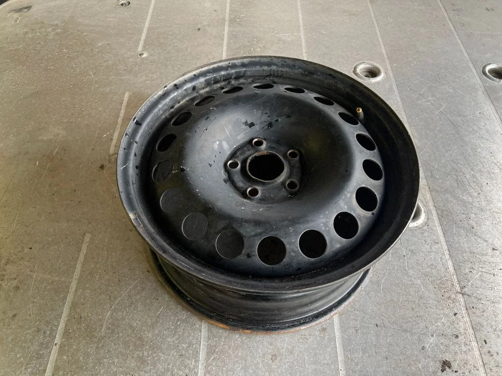 R16 tērauda štancētais disks (-i) – Opel Astra K (2015-2021)