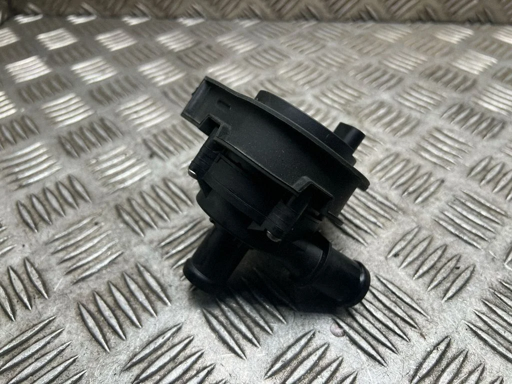 Elektriskais cirkulācijas sūknītis 5Q0965567N