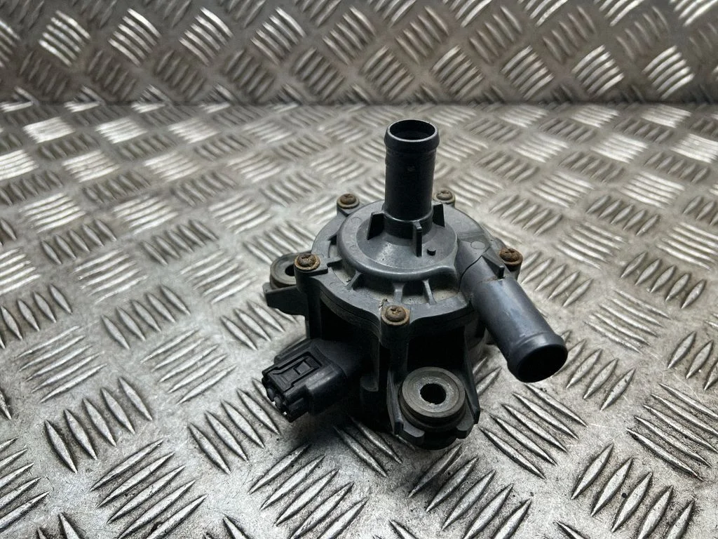Elektriskais cirkulācijas sūknītis – Toyota Auris E180 (2012-2018)