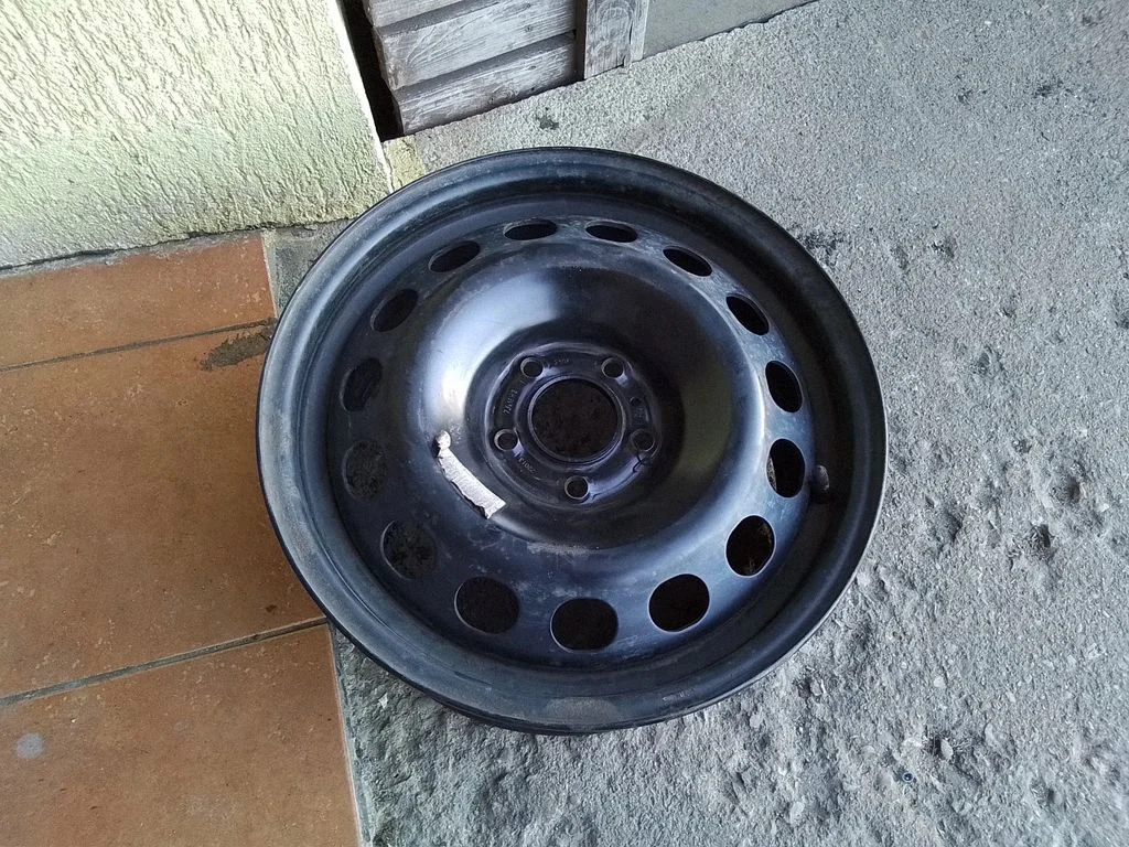 R16 tērauda štancētais disks (-i) – Citroen Jumpy (2016-)