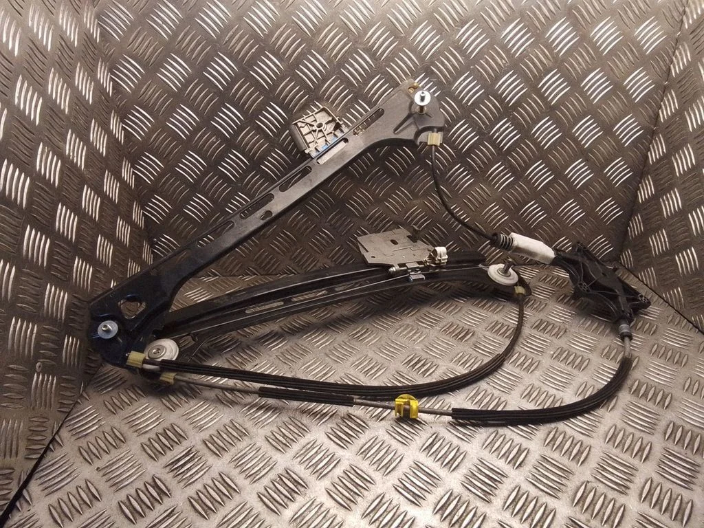 Front door electric window regulator – Mercedes-Benz CLK-Class C207 A207 (2010-2017)