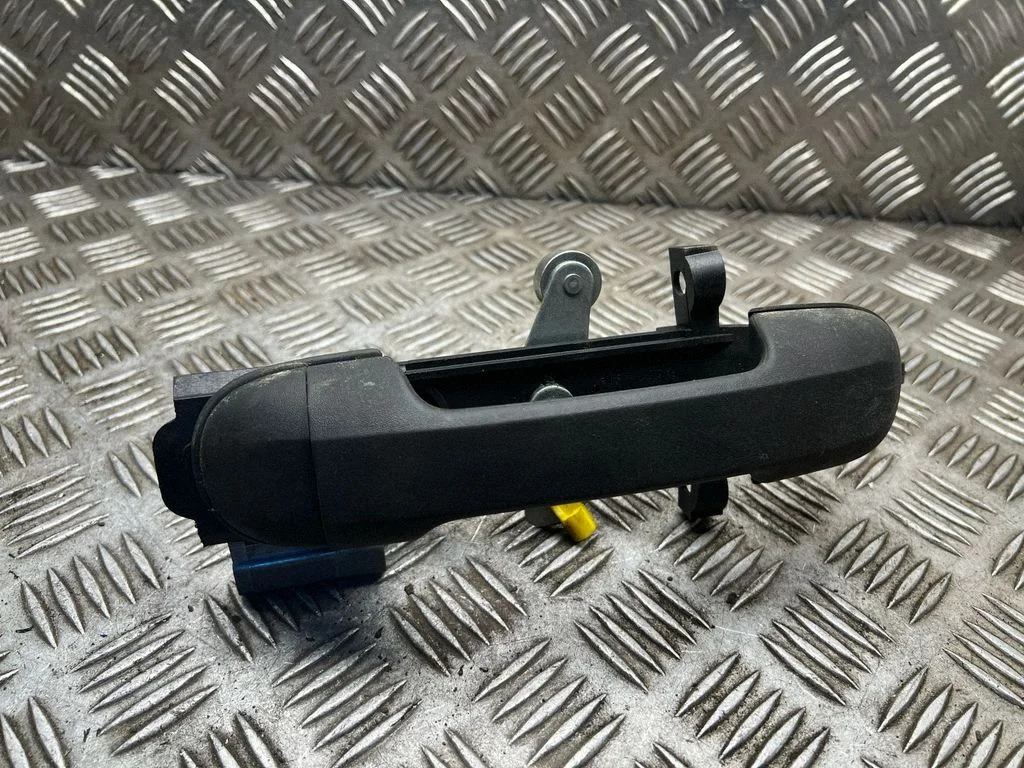 Bīdāmo durvju ārējais atvēršanas rokturis AS4KA
