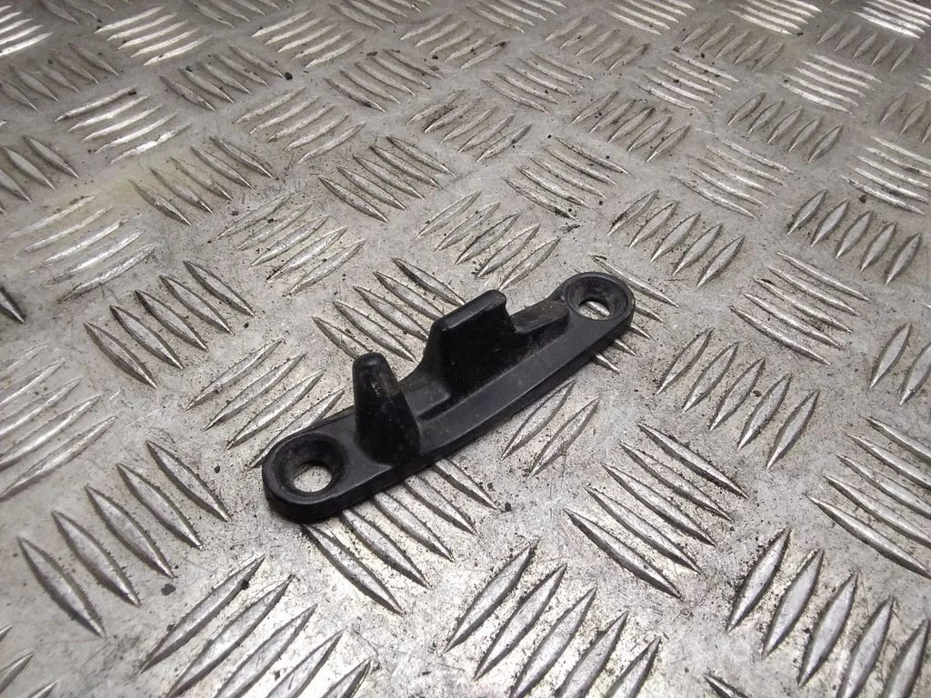 Sliding door lock loop/hook striker – Volkswagen Transporter - Caravelle T5 (2003-2015)