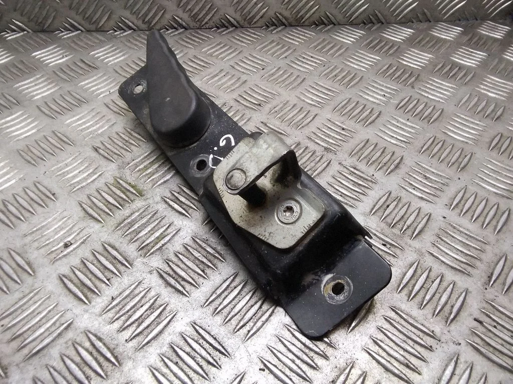 Laadimisukse luku vastus – Renault Trafic II (X83) (2001-2014)