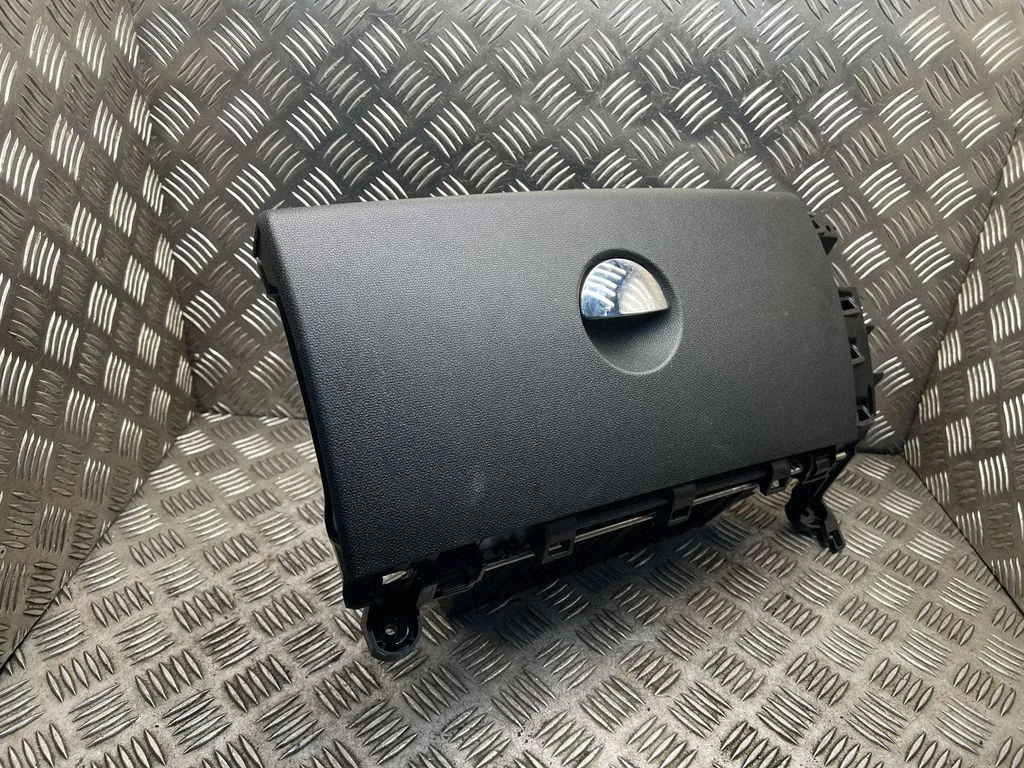 Glove box – Mini Cooper Countryman R60 (2011-2016)