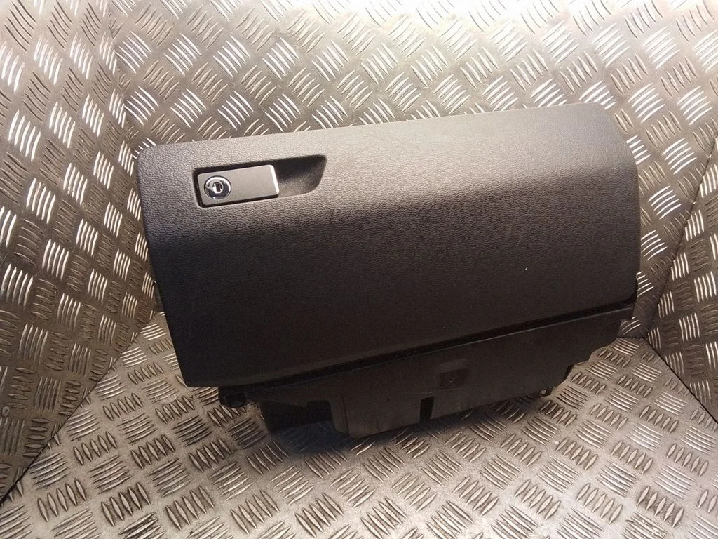 Glove box – Mercedes-Benz CLK-Class C207 A207 (2010-2017)
