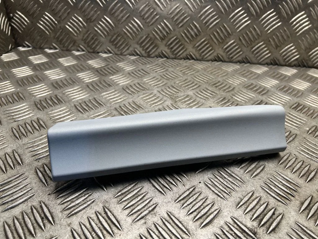 Dekoratīvā apdares josliņa – Seat Arona (2017-)