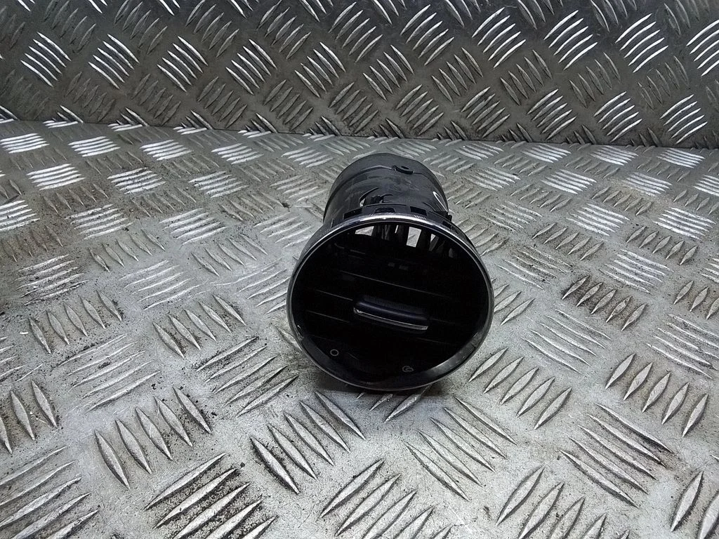 Paneļa gaisa restītes 9658515377