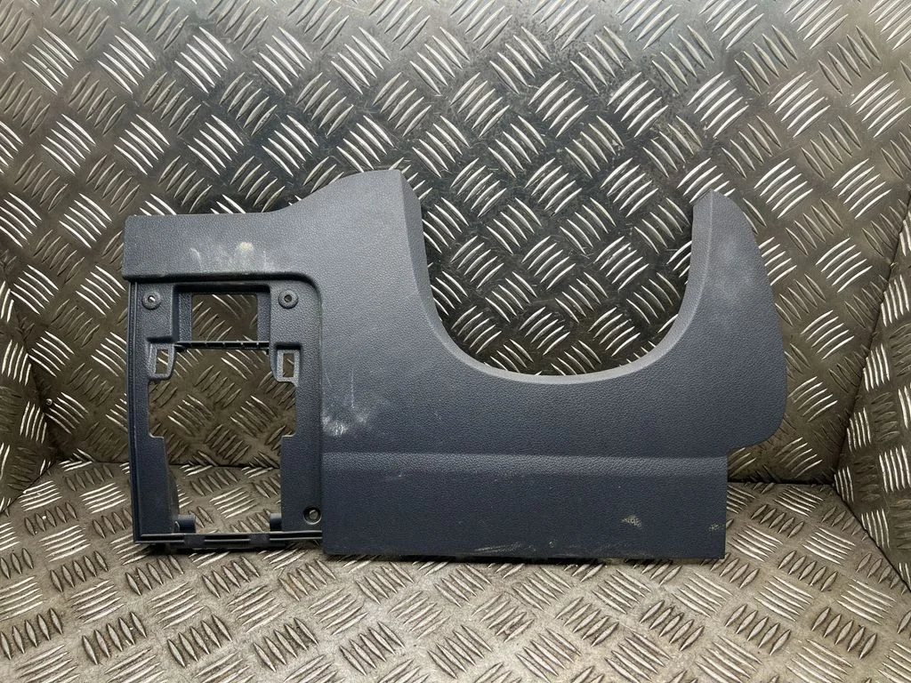 Paneļa apdares panelis (apakšējais) 9T16V04459