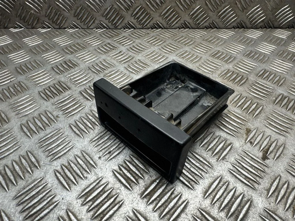 Pelnutrauks panelī 7D0857331