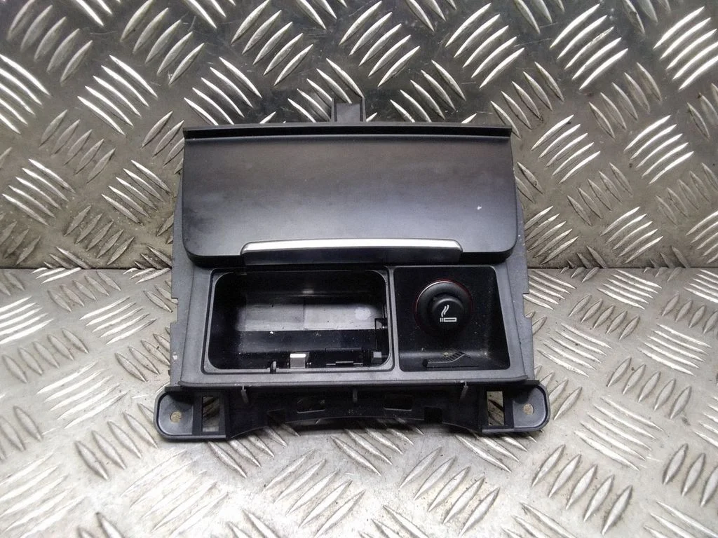 Car ashtray – Audi A5 8T 8F (2007-2016)