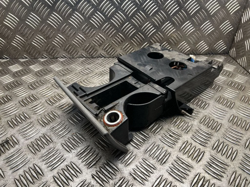 Cup holder – Volkswagen Transporter - Caravelle T5 (2003-2015)