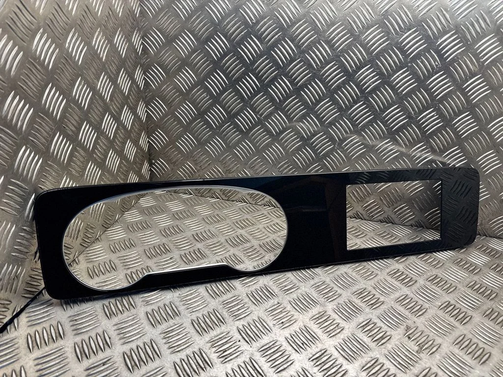 Dashboard trim – Mercedes-Benz E-Class W213 (2016-)