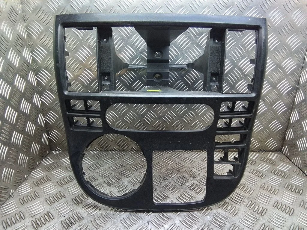 Ramka dźwigni zmiany biegów (plastikowa) 7H5858011J