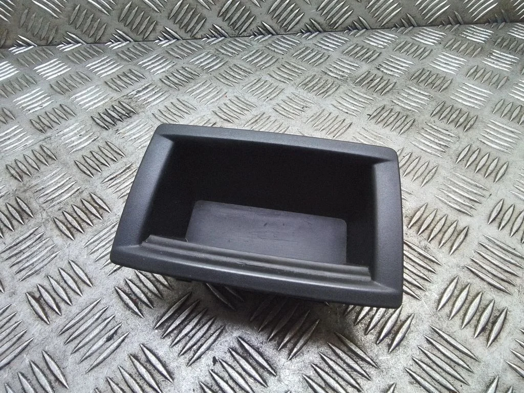 Glove box central console – BMW 1 Series F20 F21 (2011-2019)