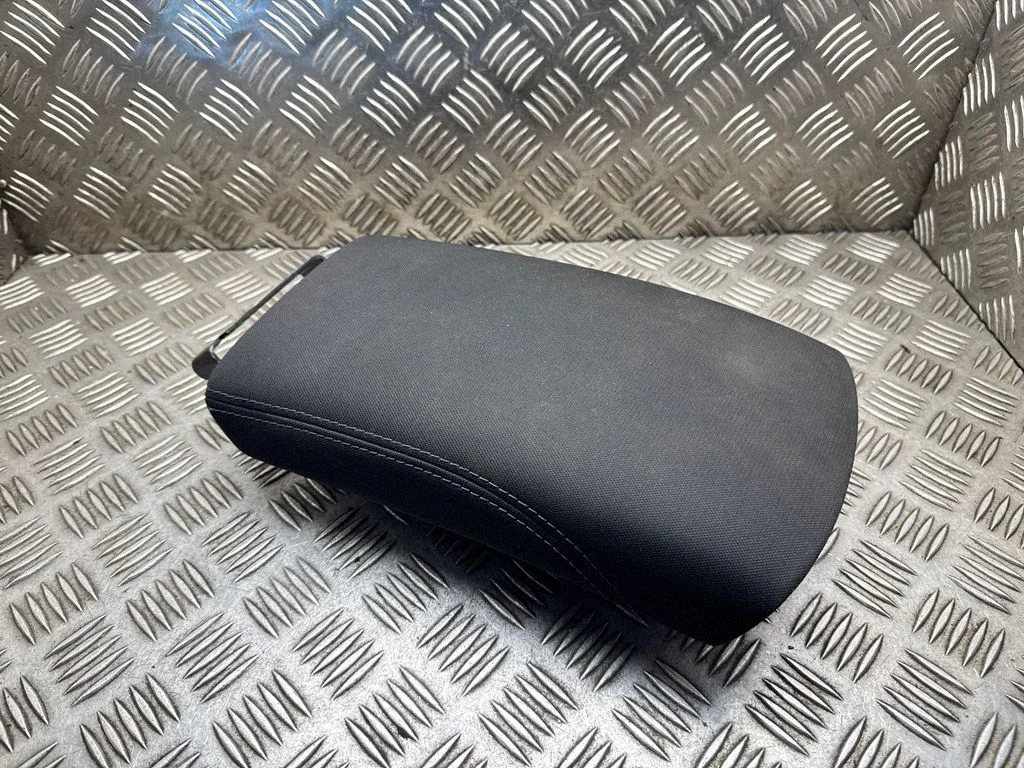 Roku balsts – Nissan Qashqai (2014-2016)