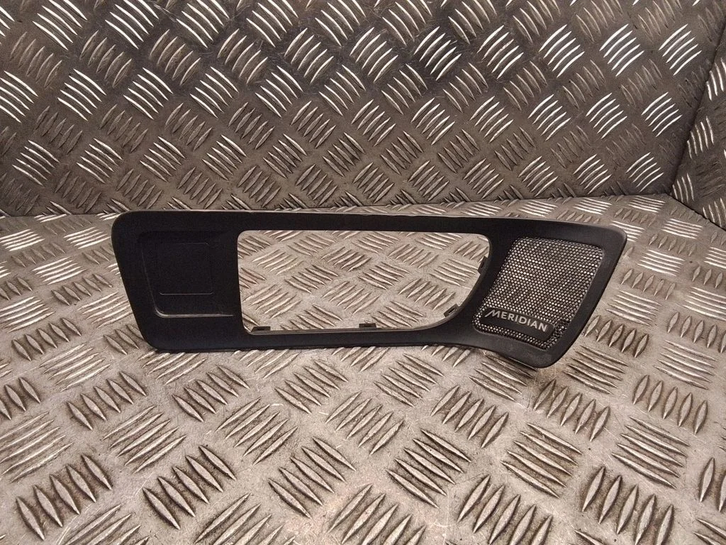 Front door speaker cover trim FK7237521CA
