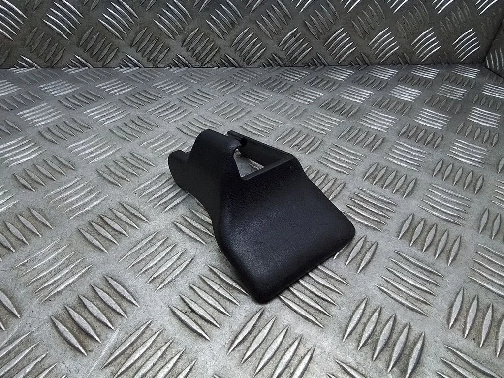 Front door seat control surround trim – Lexus RX 450H (2016-)