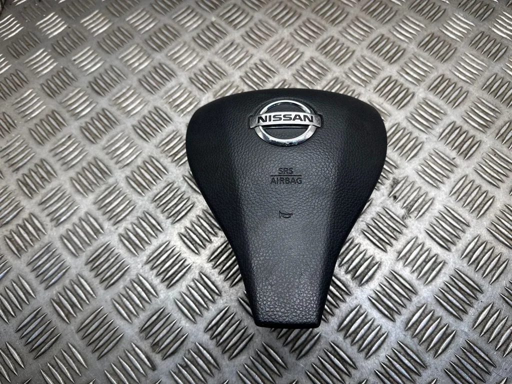 Steering wheel airbag – Nissan Qashqai (2014-2016)