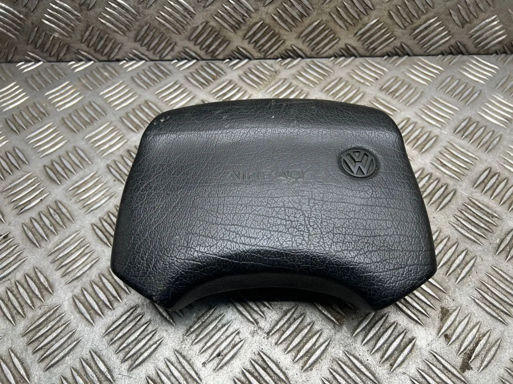 Steering wheel airbag WJ1H2R1EDF1