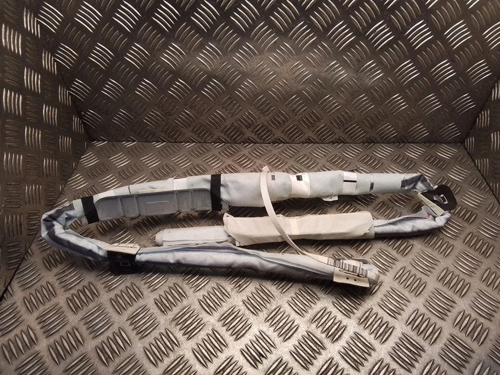 Jumta drošības spilvens (aizkars) – Nissan Qashqai (2014-2016)