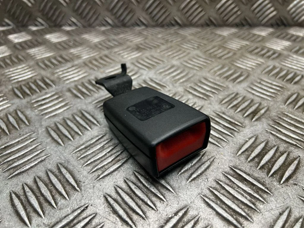 Zapięcie pasa tylne – Mini Cooper Countryman R60 (2011-2016)