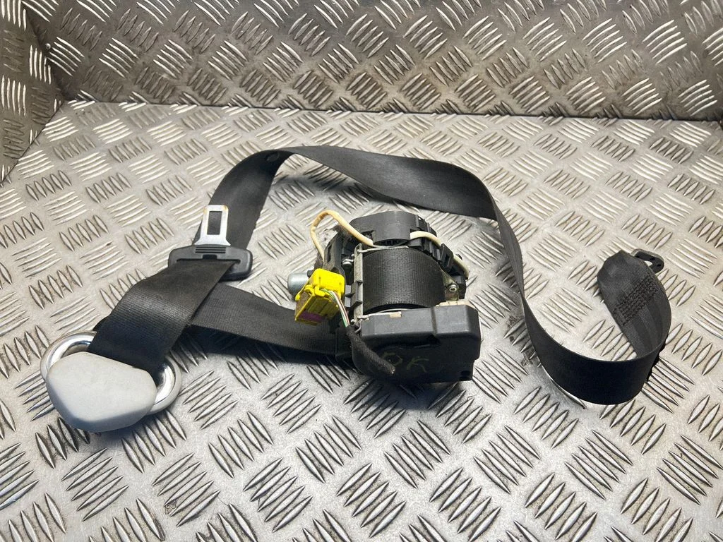 Front seatbelt – Volkswagen Transporter - Caravelle T5 (2003-2015)