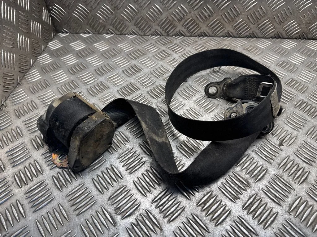 Front seatbelt – Volkswagen Transporter - Caravelle T4 (1991-2003)