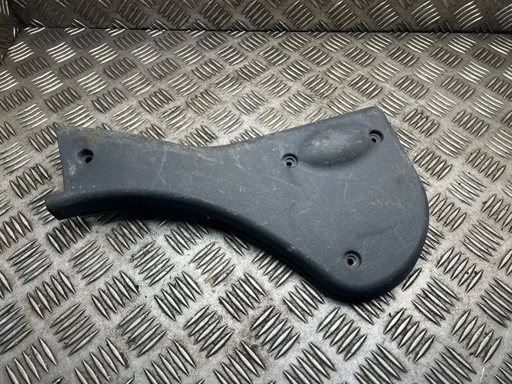Dolny panel boczny bagażnika 3T16V24352
