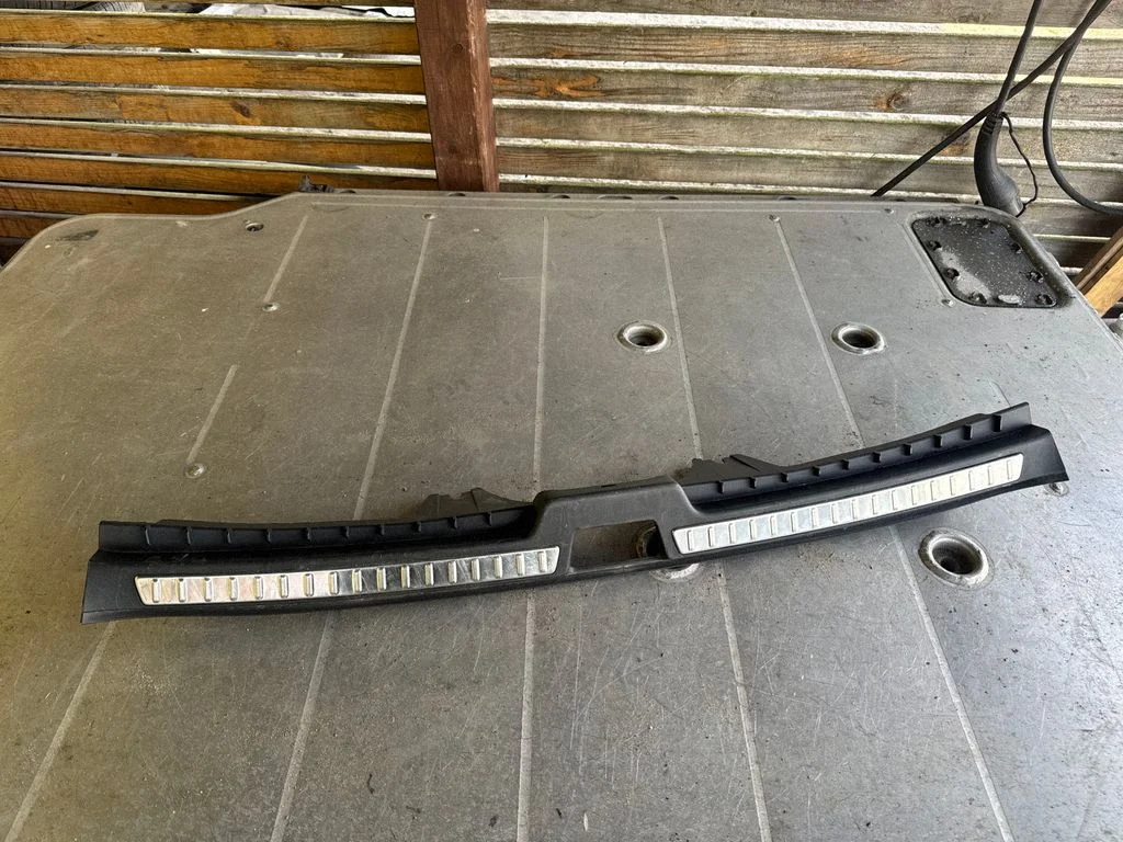 Trunk/boot sill cover protection – Volvo XC90 (2014-)