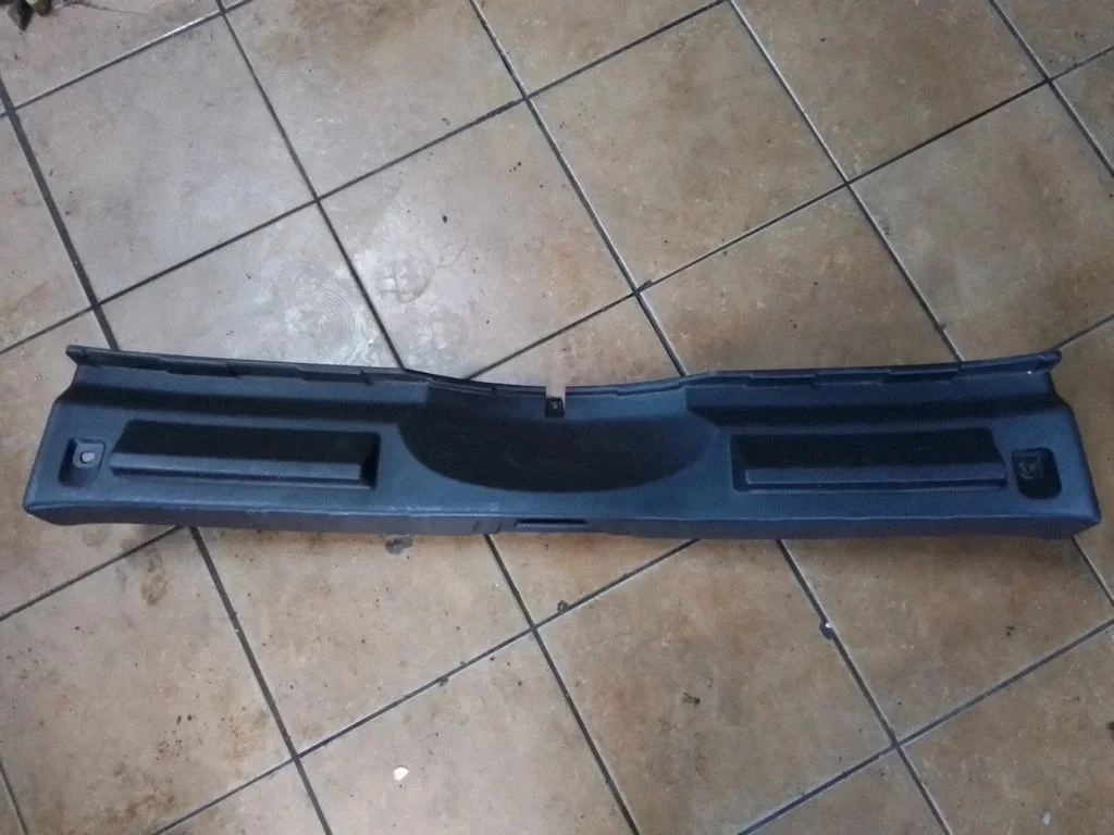 Pagasiruumi läve kaitseviimistlus – Nissan Qashqai (2010-2014)