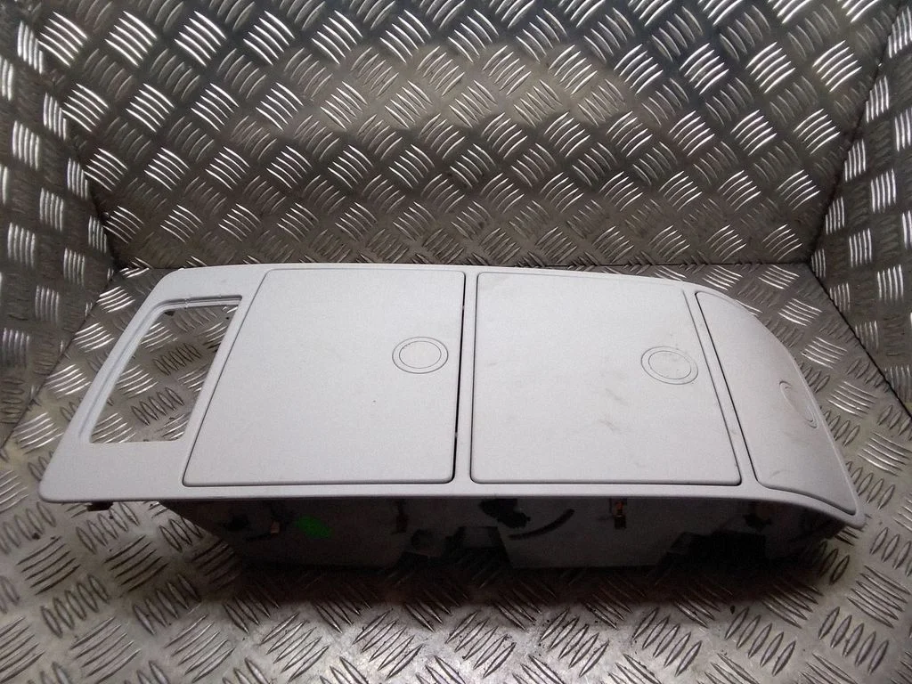 Griestu cimdu nodalījums – Volkswagen Touran I (2003-2010)